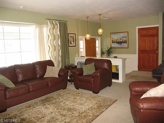 5th image of 6344 Balsam Dr