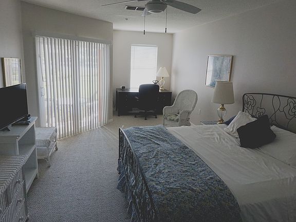 5th image of 900 Canopy Walk Ln APT 911