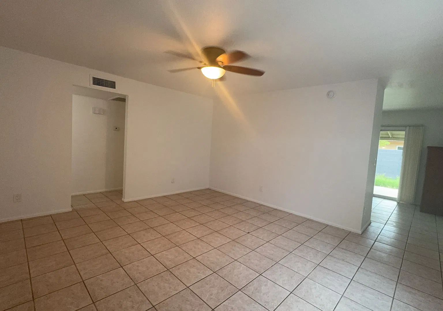 3 bedroom 2 bath in Mesa — Photo 3