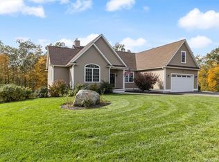 21 Olivia Ln, Stonington, CT 06378