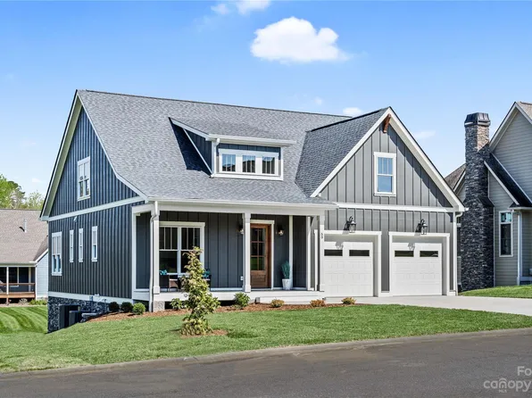 59 Birchbark Dr, Mills River, NC 28759