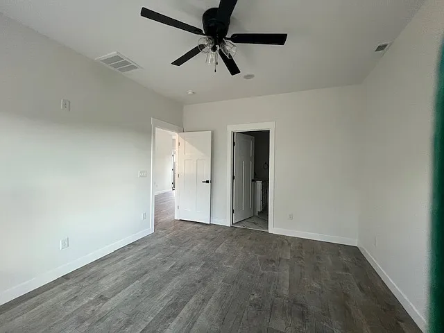3 bed, 1100 sqft, $1,400 — Photo 4