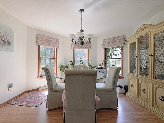 5th image of 4653 Victoria Way #101