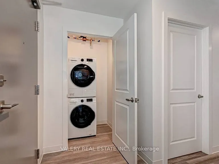 155 King St N #1703 — Photo 8