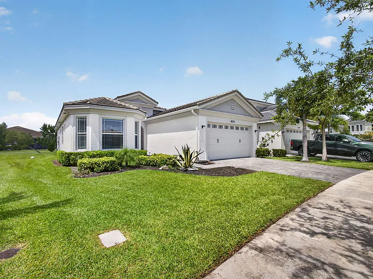 16293 Melogold Dr — Photo 5