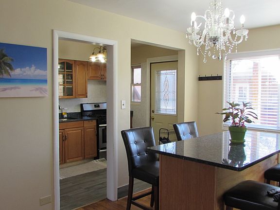 2nd image of 2444 W Berwyn Ave #2N