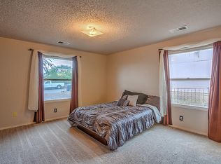 1909 Regency Park Rd SE, Rio Rancho, NM 87124