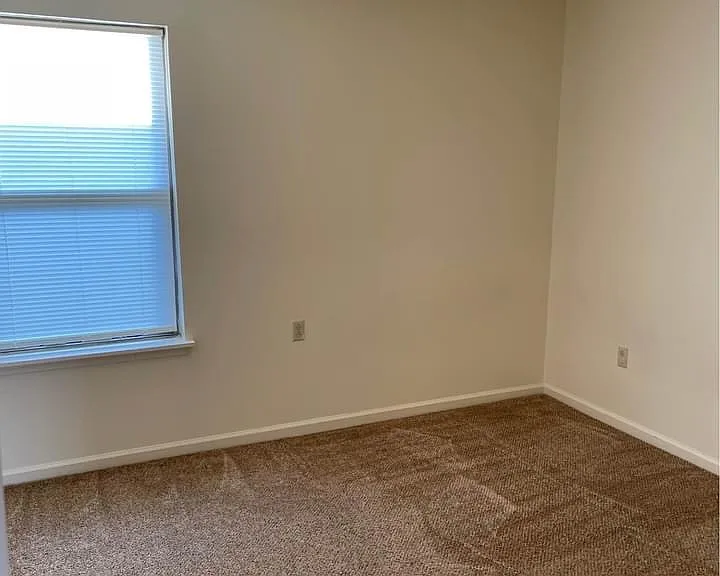 215 Keystone Dr — Photo 5