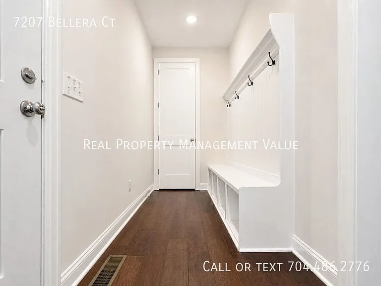 7207 Bellera Ct — Photo 14