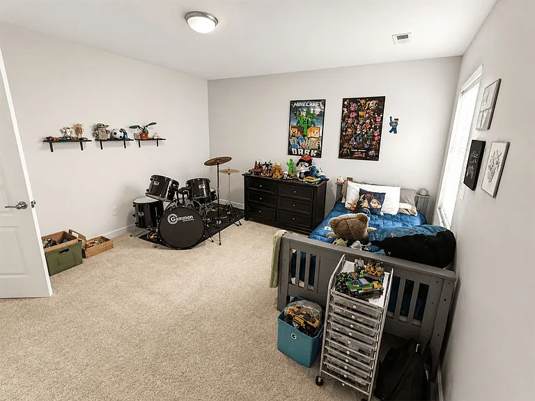 1100 Sarah Freeman Dr — Photo 15