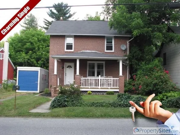 159 Walnut St, Mont Clare, PA 19453