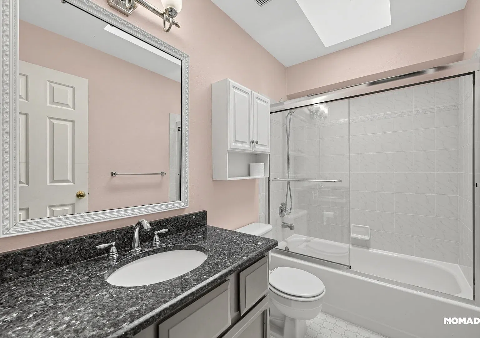 Charming 3BR House in Maple Valley — Photo 4