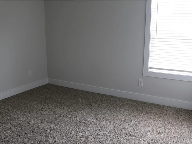 242 Champions Ln — Photo 18
