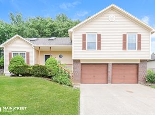 412 SE Timbercreek Ln, Lees Summit, MO 64063