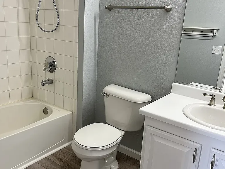 19049 E Warren Dr #207 — Photo 13