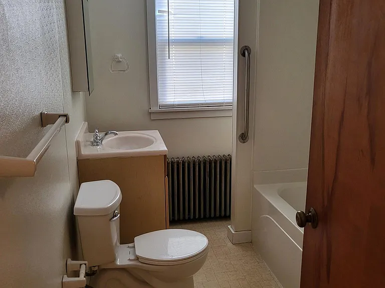 159 Walnut St #2 — Photo 5