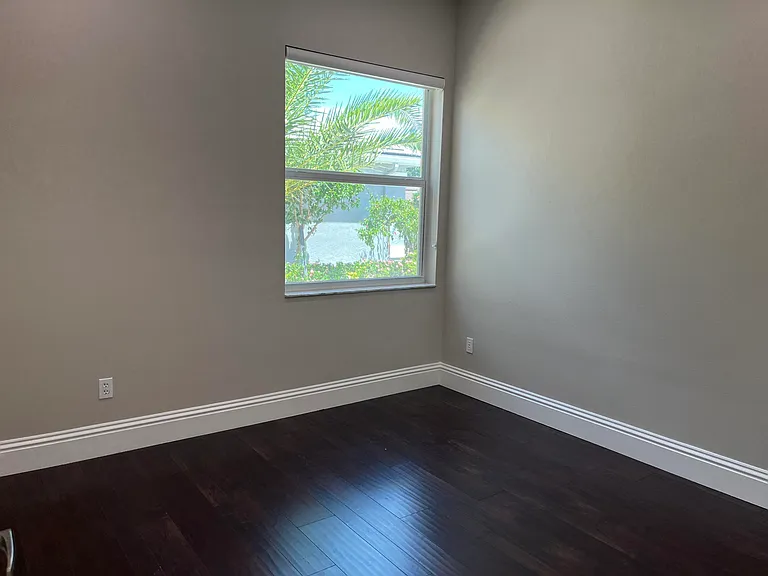 7684 Doubleton Dr — Photo 27