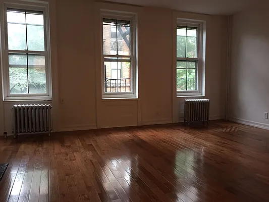 Rented by Michael Palmieri, LREB | media 16