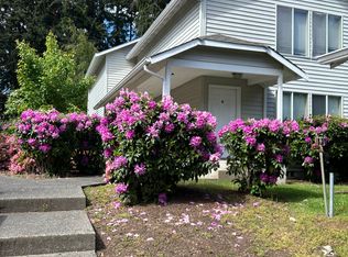 1330 N 152nd St #B, Shoreline, WA 98133