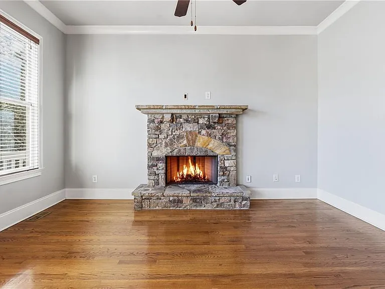 6437 Blue Water Dr — Photo 19