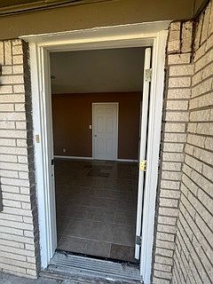 1st image of 2924 N Park St