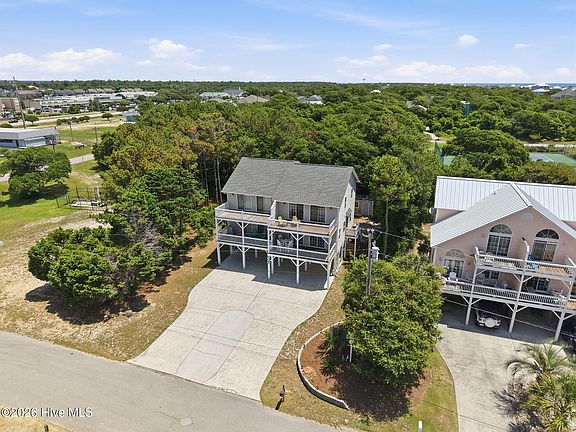 2nd image of 134 Janell Lane S