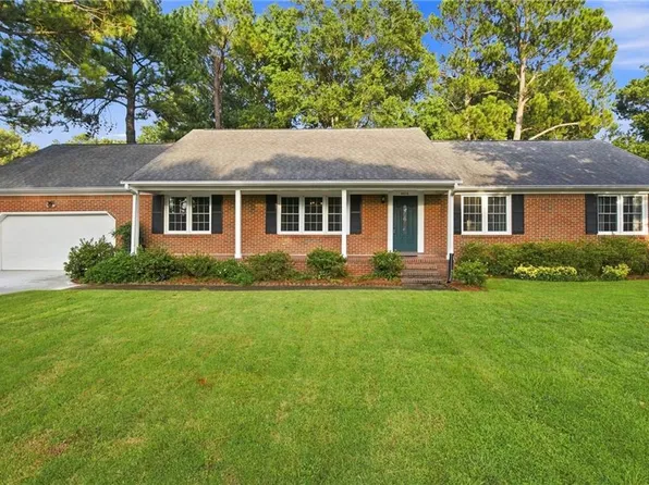 4616 Red Coat Rd, Virginia Beach, VA 23455
