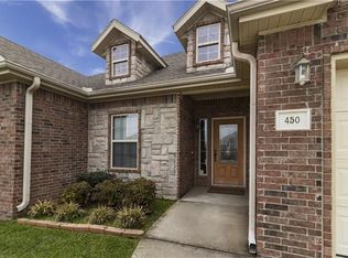 450 Beasley Dr, Centerton, AR 72719