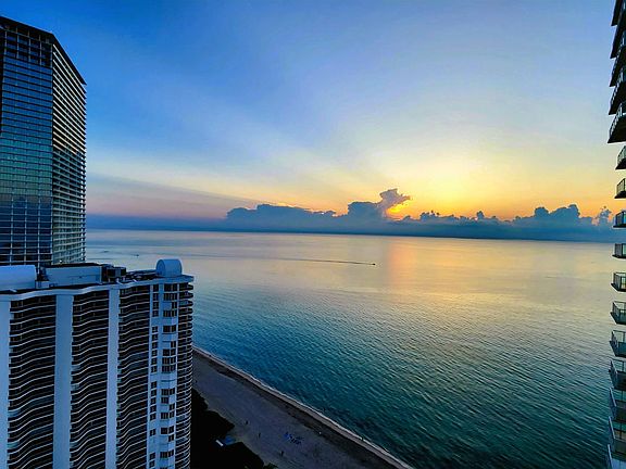 4th image of 16699 Collins Ave APT 3506