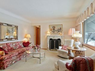 1414 McAfee St, Saint Paul, MN 55106