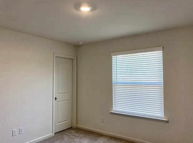 3002 Chrys St — Photo 10