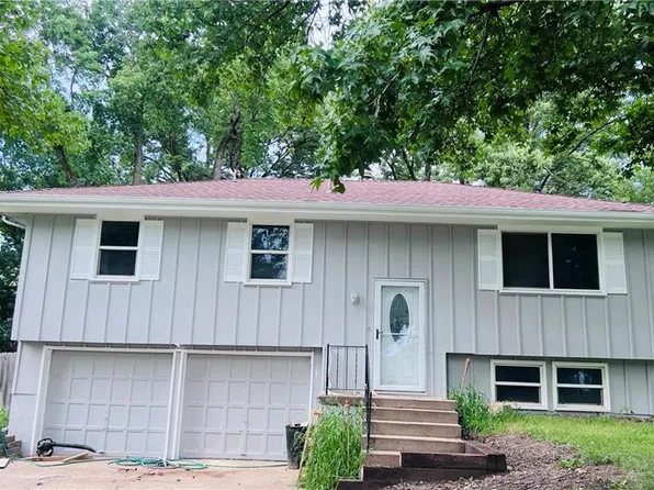 504 SW Persels Rd, Lees Summit, MO 64081