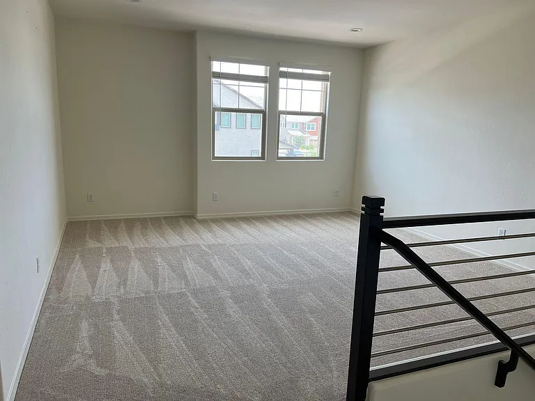 1044 S Sunset Dr — Photo 15