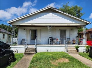 4334 Majestic Oaks Dr, New Orleans, LA 70126