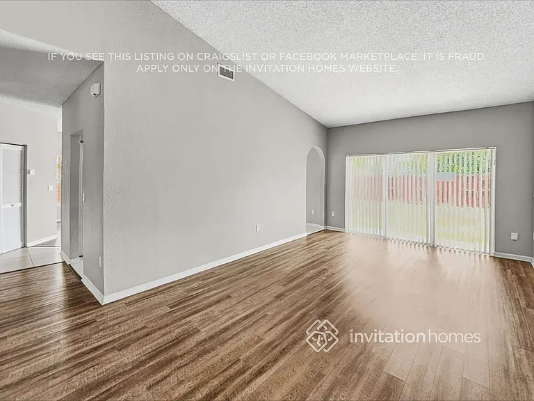 9191 SW 212th Ter — Photo 14