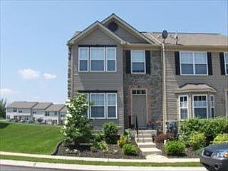 3rd image of 317 Knollwood Rd