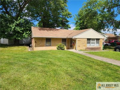 130 Garden Ter, Edison, NJ, 08817