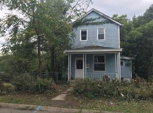 1725 Juniata St, Natrona Heights, PA 15065