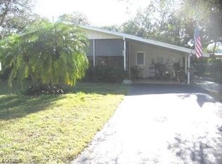 190 Jefferson St, Fort Myers Beach, FL 33931