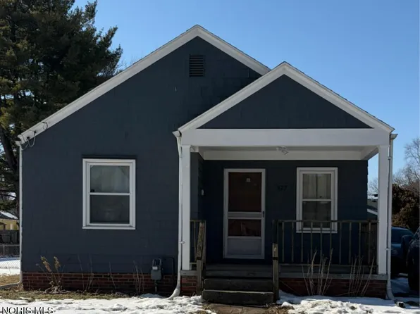 923 Mackow Dr, Toledo, OH 43607