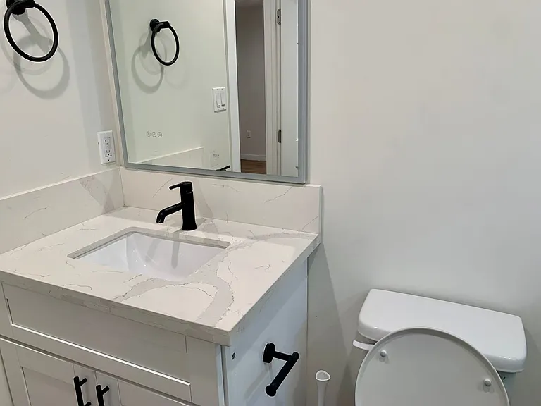 Maple Dr Apartments — Photo 9
