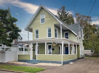 77 California St, West Haven, CT 06516