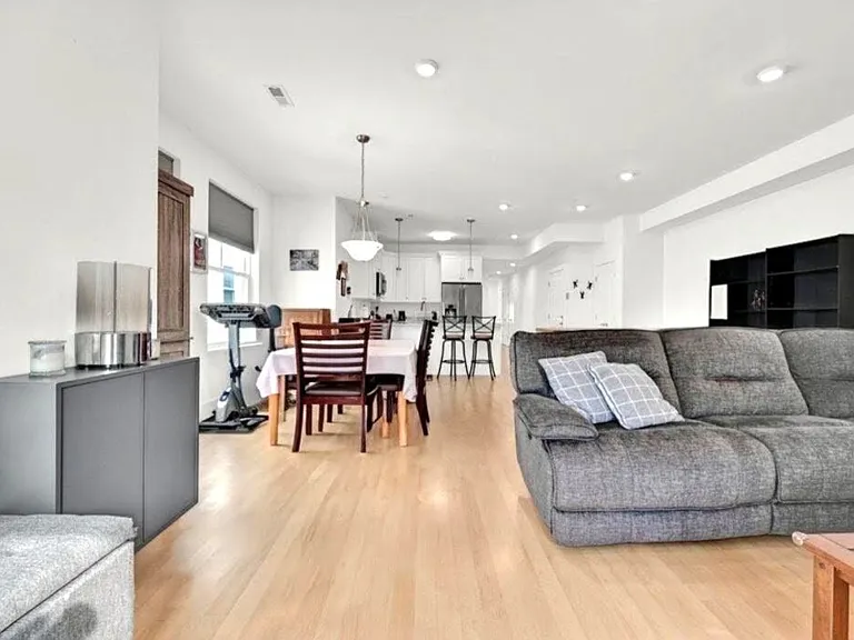 254 Spencer Ave #5 — Photo 11