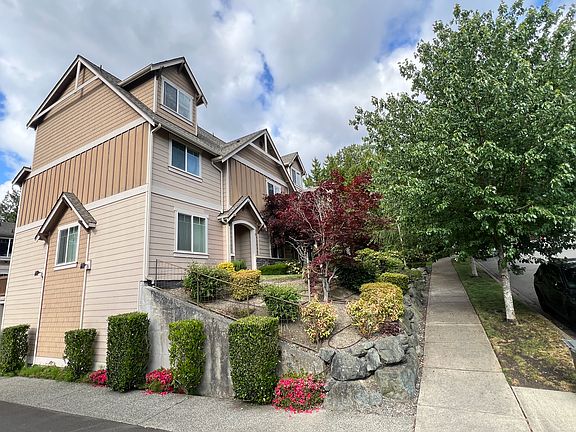 2nd image of 5913 212th Pl SW