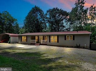 512 Valley Rd, Hegins, PA 17938