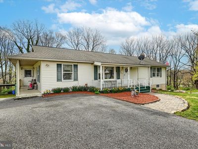 799 Menges Mills Rd, Spring Grove, PA, 17362