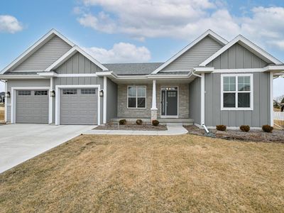8020 W Preserve PARKWAY, Mequon, WI, 53097