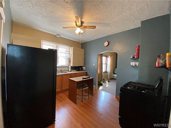 5th image of 428 S Ogden St