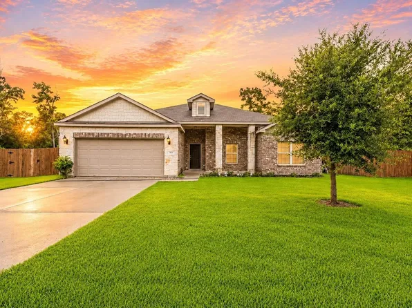 9850 Hunter Springs Dr, Conroe, TX 77306