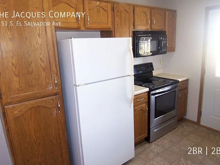 4151 S El Salvador Ave — Photo 9